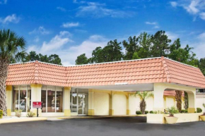 Гостиница Ramada by Wyndham Walterboro  Уолтерборо